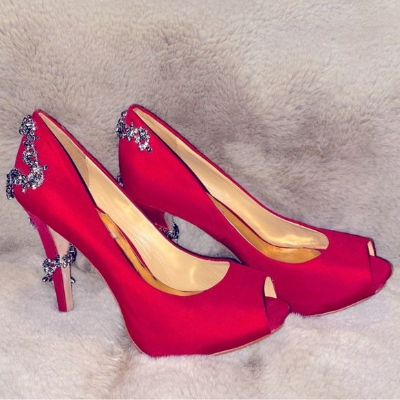 Badgely Mischka Red Serra Rhinestone Wrapped Embelished pumps Ladies 6 EUC - Picture 2 of 8